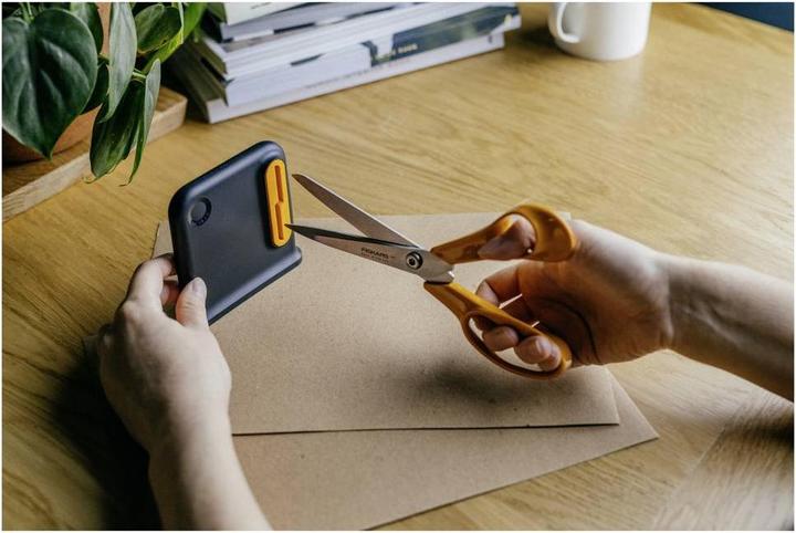 Produktbild Fiskars ClipSharp Scherenschärfer