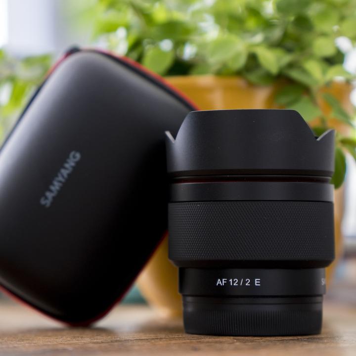 Produktbild Samyang AF 12mm f/2.0 Sony E (Sony E, APS-C / DX)