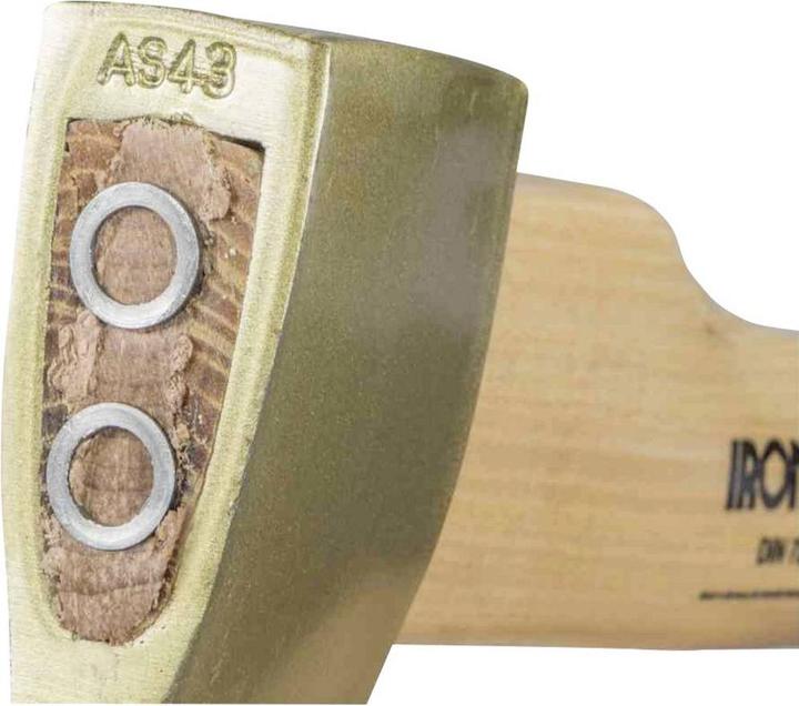 Actual product image Ironside Axe w/Handle 1,4 kg