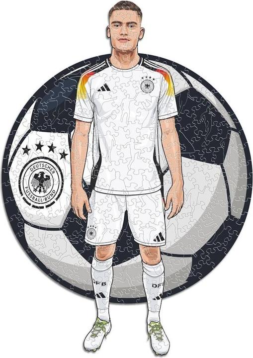 Actual product image Iconic Jamal Musiala - German National Team - Wooden Puzzle Size S (150 pieces) (150 pieces)