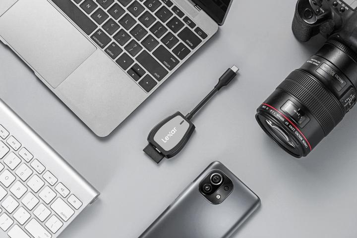 Immagine prodotto Lexar Lettore professionale USB-C a doppio slot - SD/MicroSD UHS-II (USB-C 3.2 Gen 1)