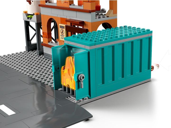 Actual product image LEGO Firefighting operation with firefighting team (60321, LEGO City)