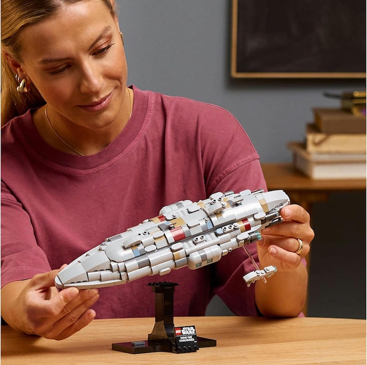 Actual product image LEGO Sternkreuzer Heimat Eins (75405, LEGO Star Wars)