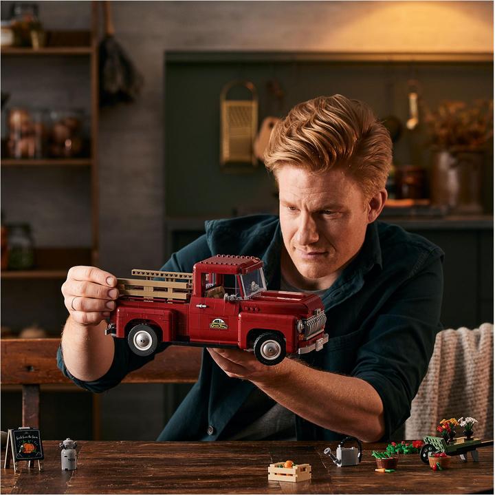 Actual product image LEGO Pickup (10290, LEGO Rare Sets, LEGO Creator Expert)