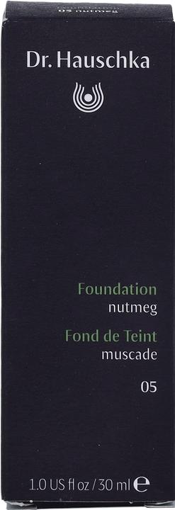 Actual product image Dr. Hauschka Foundation (No. 05 - Nutmeg)