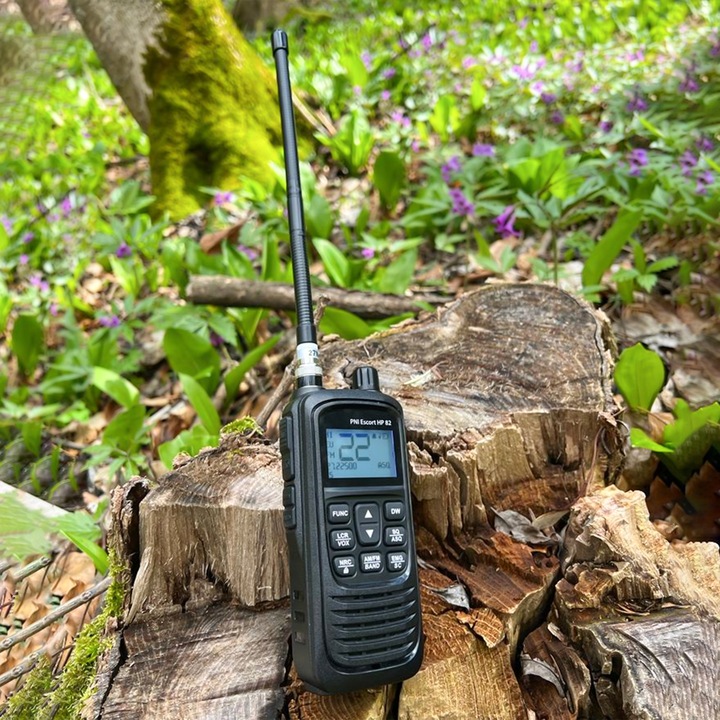 Produktbild PNI Tragbares CB-Funkgerät Escort HP 82, Multistandard, 4 W, 12 V, AM-FM, NRC, Dual Watch, Roger Bee