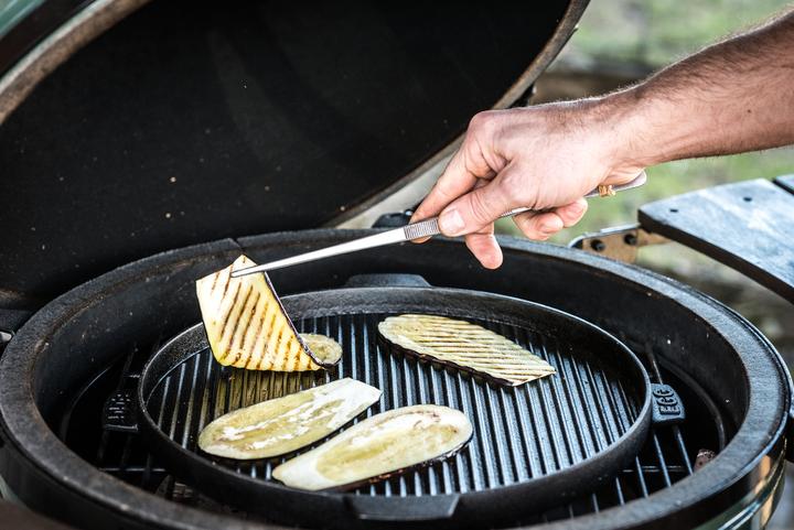 Produktbild Big Green Egg Grillplatte aus Gusseisen SMX