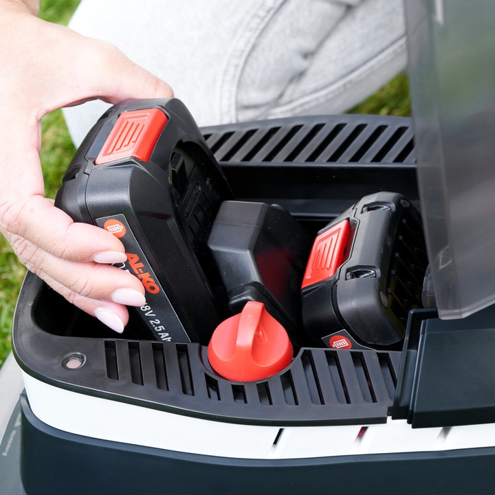 Actual product image AL-KO 18 V Bosch Home And Garden Compatible Battery Lawn Mower 3.22 Li Easy (Rechargeable battery operated)