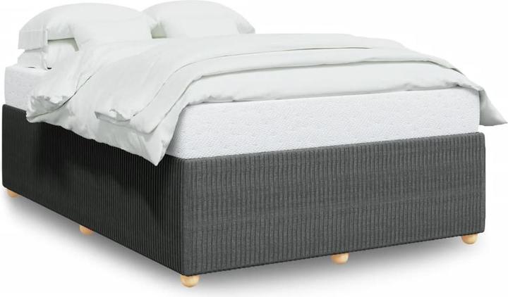Gris foncé