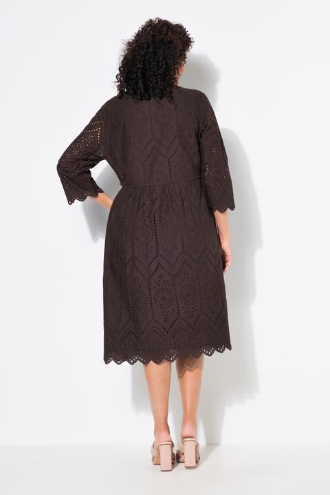 Image du produit Ulla Popken Robe midi en dentelle ajourée. Silhouette en A. Col tunisien et manches 3/4. (54)