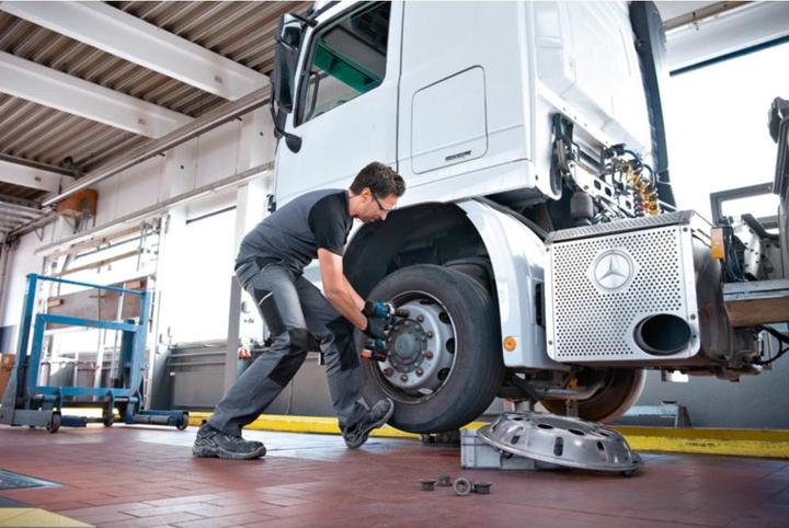 Produktbild Bosch Professional GDS 18V-1050 HC