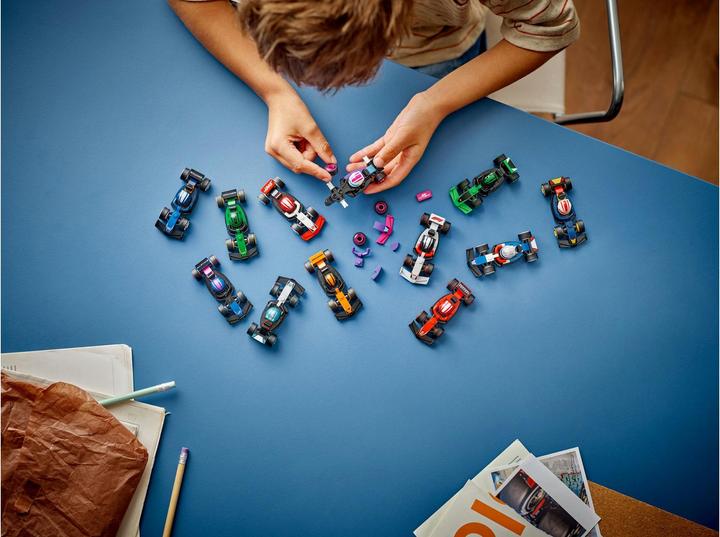 Image du produit LEGO Voitures de course F1 à collectionner (Assortiment) (71049, LEGO Minifigures)