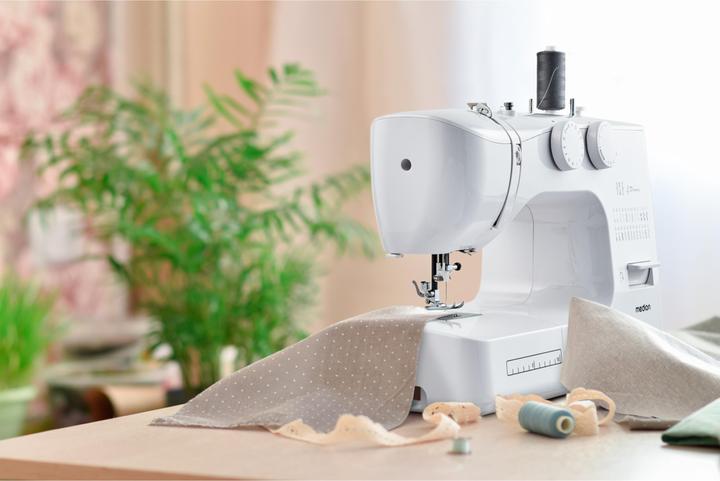 Produktbild Medion LIFE® Freiarm-Nähmaschine SM60 (MD10689)