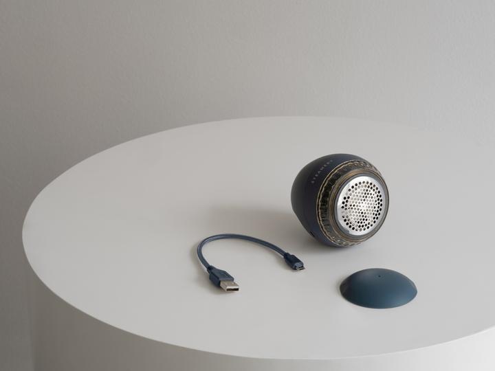 Actual product image Steamery Pilo fabric shaver