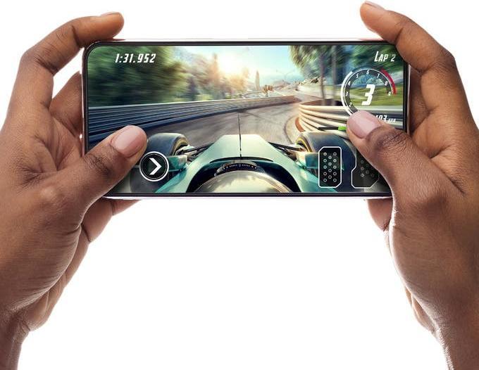 Produktbild Zagg InvisibleShield Glass XTR Apple iPhone (1 Stück, Apple iPhone 6, Apple iPhone 7, Apple iPhone 6s, Apple iPhone 8)