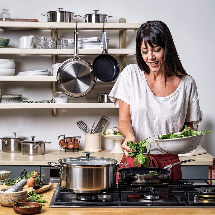 Produktbild KitchenAid Antihaft-Pfannenset, 8-teilig, ofenfest, für alle Herdarten, spülmaschinenfest (Bratpfanne, Kochtopf, Edelstahl)