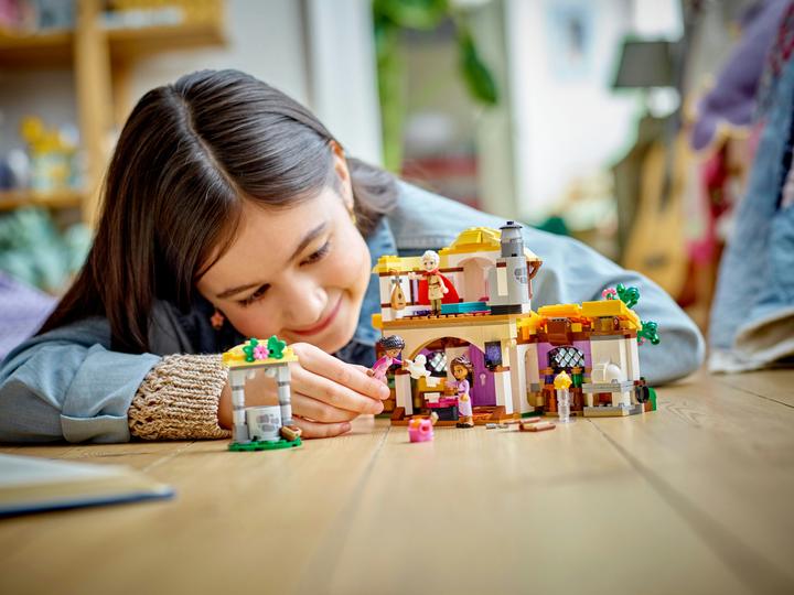 Productafbeelding LEGO Asha's huisje (43231, LEGO Disney)
