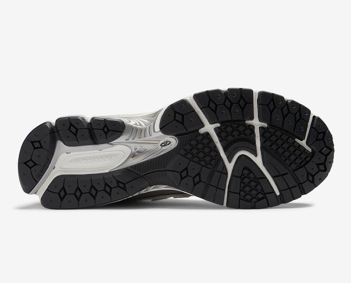 Image du produit New Balance M1906RER (45)