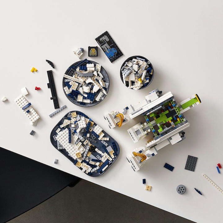 Actual product image LEGO Star Wars R2-D2 (75308) (75308, LEGO Rare Sets, LEGO Star Wars)