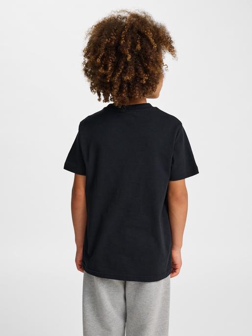 Produktbild hummel hmlJR BASE T-SHIRT S/S (34, 36, 38, 40)