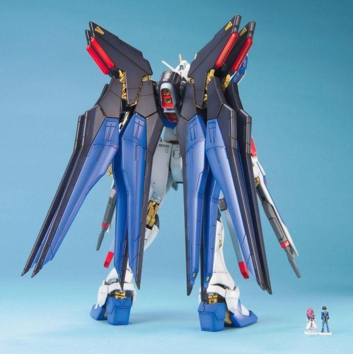 Actual product image Bandai Strike Freedom Gundam