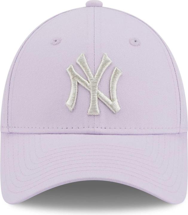 Actual product image New Era 9Forty Metallic New York Yankees