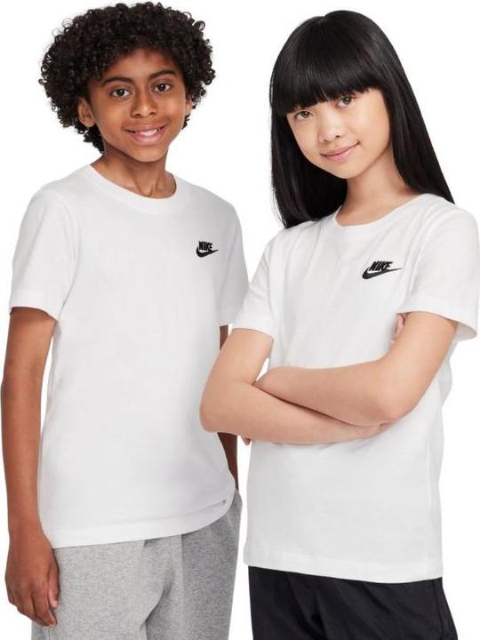 Actual product image Nike Big Kid's Sportswear Tee (128, 140)