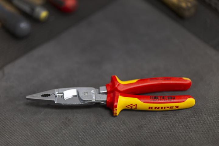 Image du produit Knipex Pince pour installations électriques (200 mm)