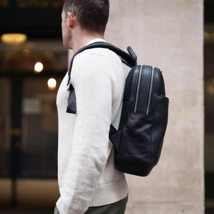 Produktbild Moleskine klassischer Pro Lederrucksack