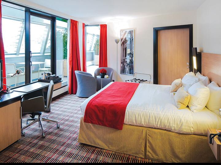 Produktbild Smartbox 1 Übernachtung im 4* oder 5* Hotel mit Abendessen für ein genussvolles Weihnachten in Europa (2 Personen)
