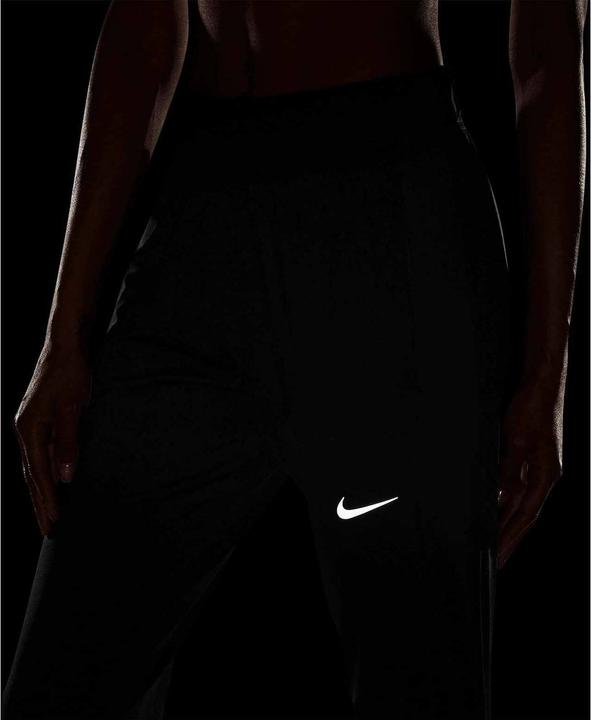 Image du produit Nike Therma-Fit Essential Wome Black/Black/Reflective Silv L
