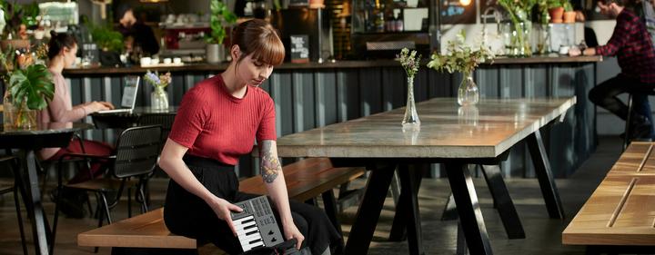 Produktbild Native KOMPLETE Kontrol M32 (Keyboard)