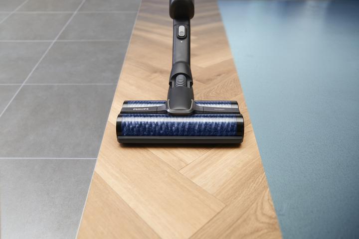 Actual product image Philips AquaTrio 9000 XW9383/01