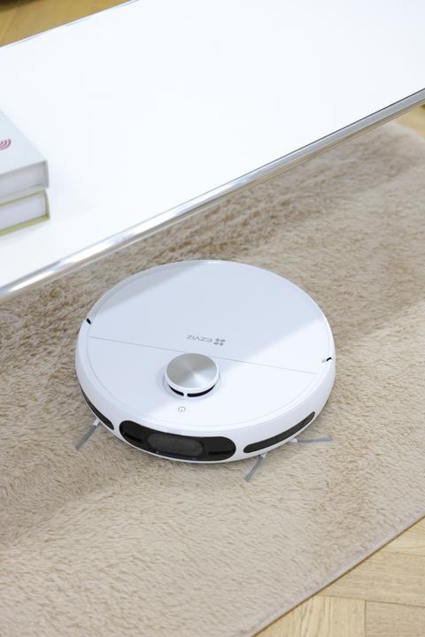 Actual product image EZVIZ RS20 Pro (7200 Pa, Wiping pads (rotating))