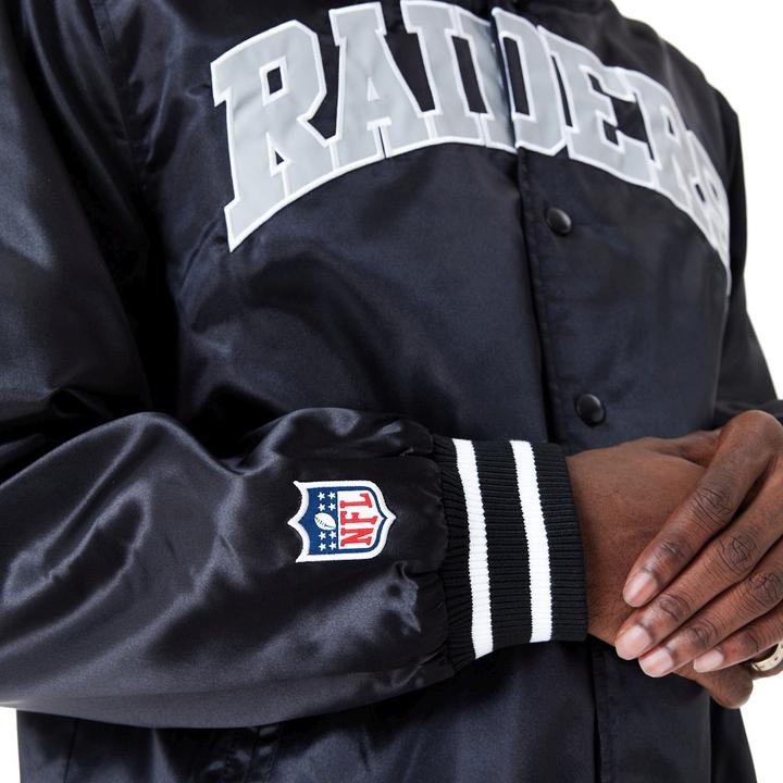 Produktbild New Era Varsity Satin Bomber Jacke Las Vegas Raiders - S (S)