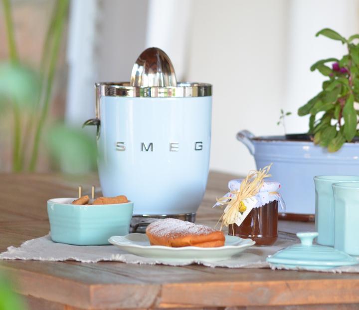 Actual product image Smeg CJF11PBEU 50's Style