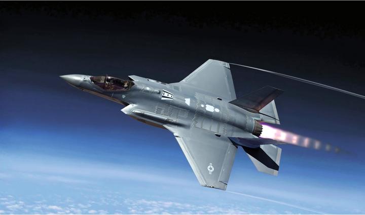 Actual product image Italeri 1:32 Lockheed F-35A Lighting II