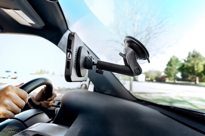 Actual product image OtterBox Car Dash & Windshield Mount for MagSafe