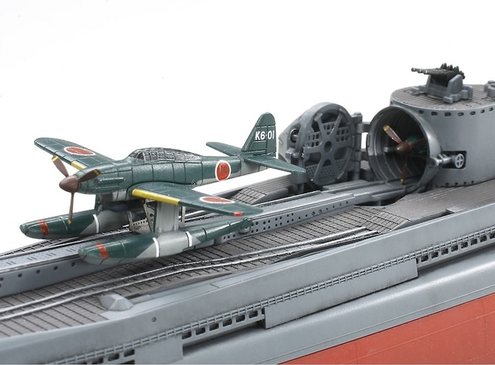 Actual product image Tamiya Japanese Navy Submarine I-400