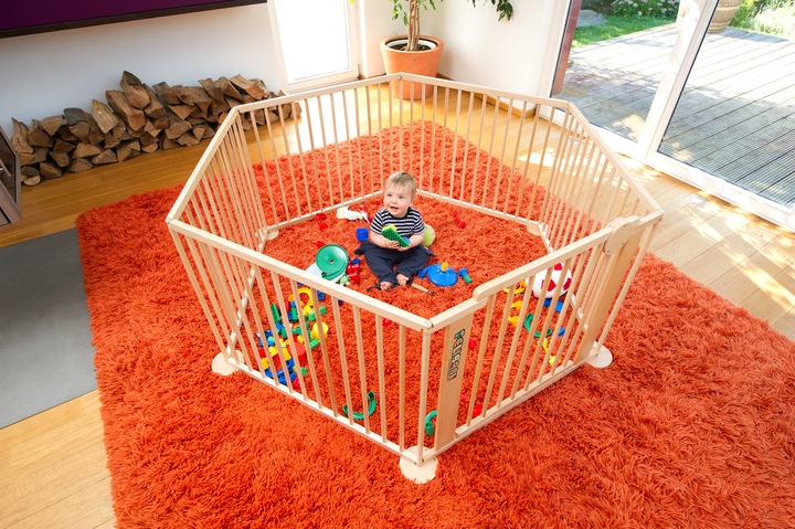 Produktbild Felibaby Strolch® 1+5 - Laufgitter Laufstall Krabbelpark Absperrgitter aus massiver Buche (170 cm)