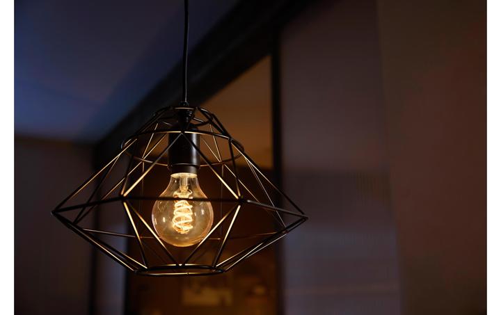 Actual product image Philips Hue White BT (E27, 7 W, 550 lm, 1 x, G)
