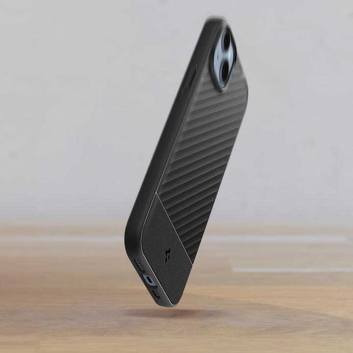 Produktbild Spigen Core Armor iPhone 14 czarny/matte black (Apple iPhone 14)