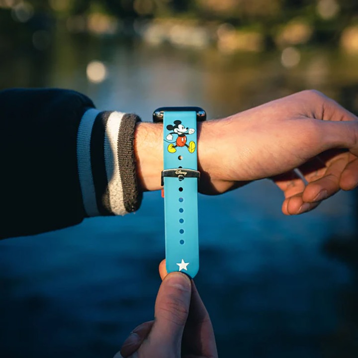 Produktbild Moby Fox Disney Mickey Mouse – Schritt für die Apple Watch (Classic Star)