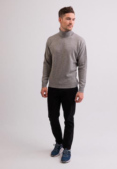 Actual product image Cash-Mere Cashmere Turtleneck Sweater (S)