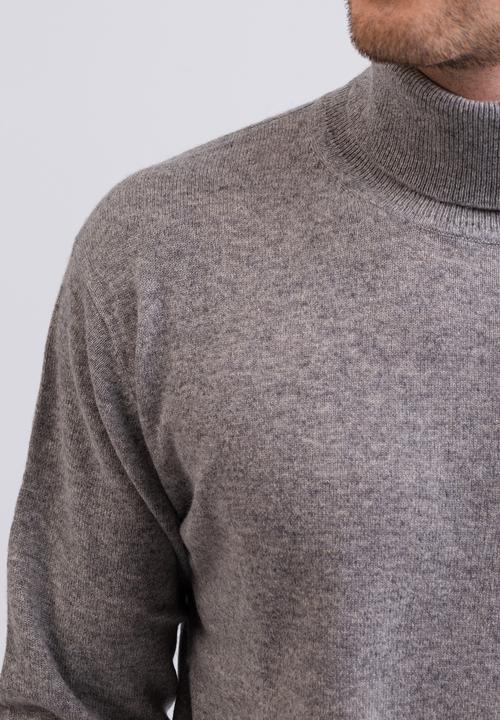 Actual product image Cash-Mere Cashmere Turtleneck Sweater (S)