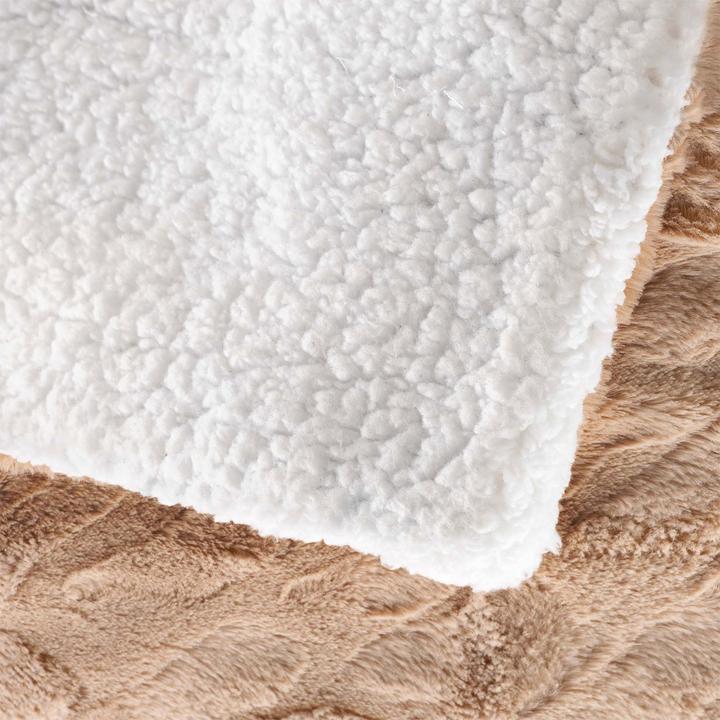 Actual product image Douceur D'intérieur Cosy sofa blanket in luxurious fur look, 180 x 220 cm, sand colour (180 x 220 cm)