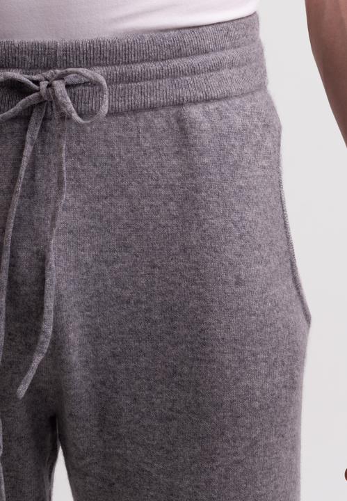 Actual product image Cash-Mere Trainerhose (L)