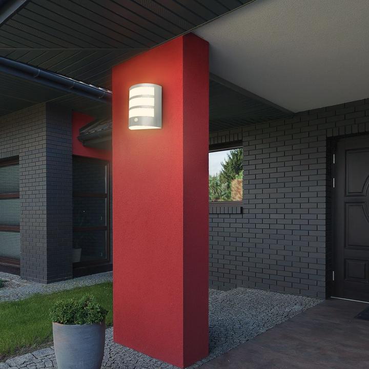 Produktbild Briloner Akku Aussenwandleuchte mit Sensor chrom-matt (700 lm, IP44)