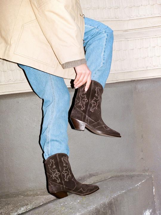 Actual product image Bianco BIAISABEL cowboy boots (39)