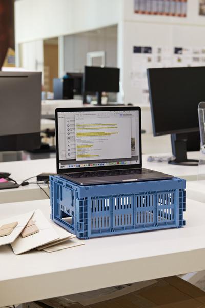 Produktbild HAY Crate M (34.5 x 26.5 x 14 cm)